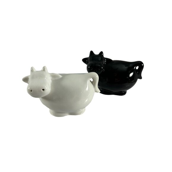 Ceramic Black White Cow Salt Pepper Shakers Country Farmhouse Cattle Bovine - Picture 1 of 7